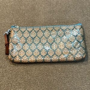 Blithe Embossed Leather Cosmetic Bag Zip Pouch Blue Beige (TD)